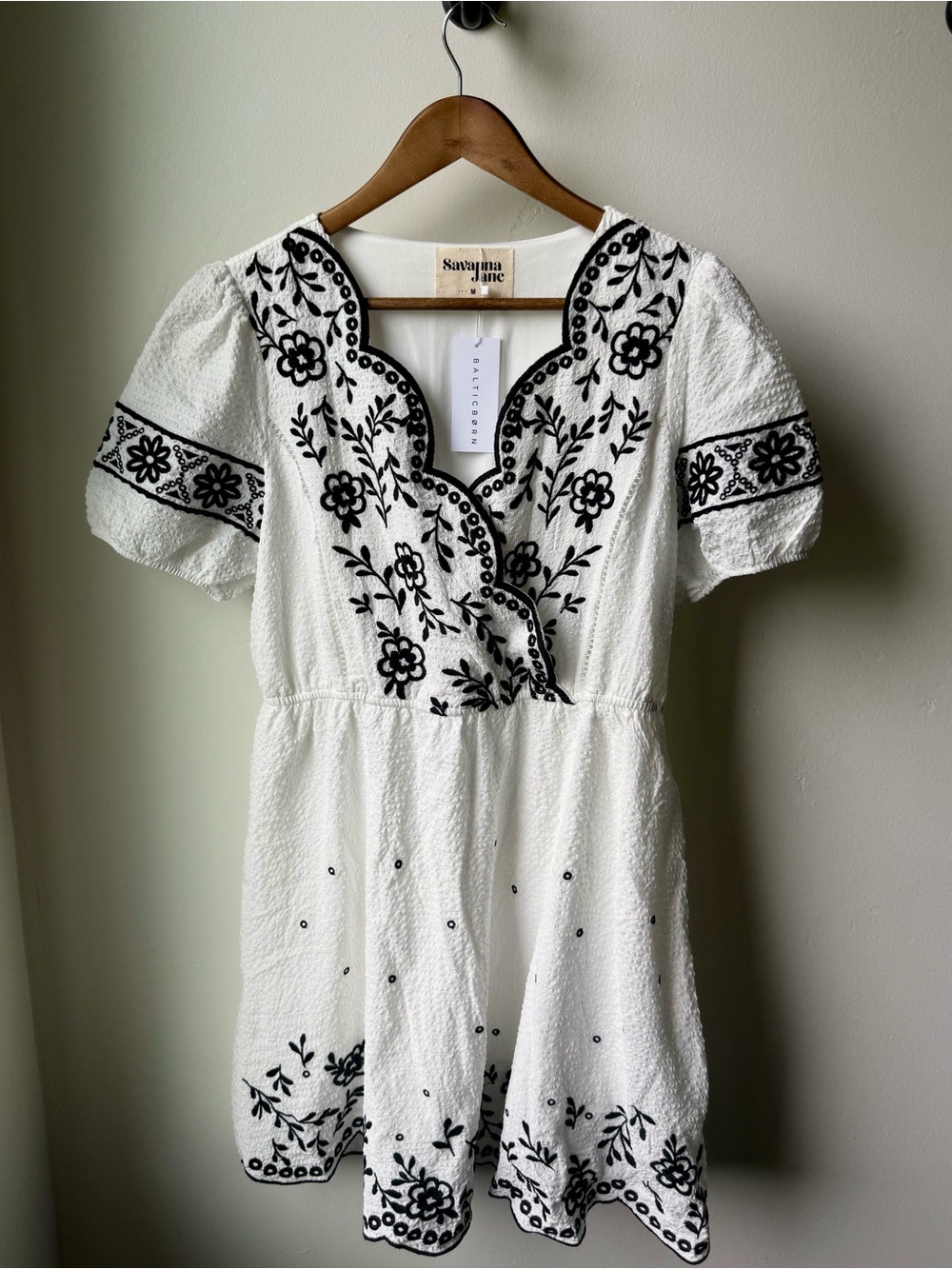 Baltic Born x Savanna Jane Mindy Embroidered Dress | Size M | NWT